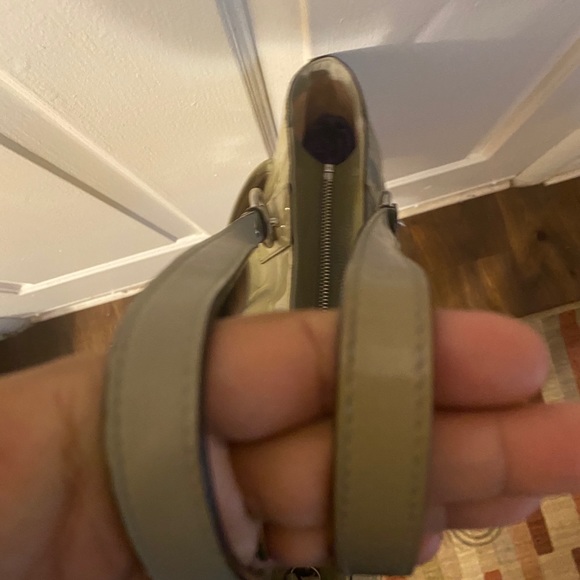 Coach - Picture 9 of 9